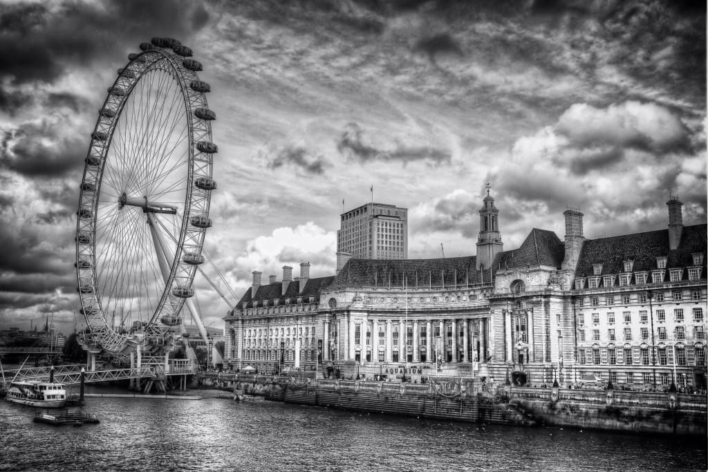 London Eye by Scott Liddell 